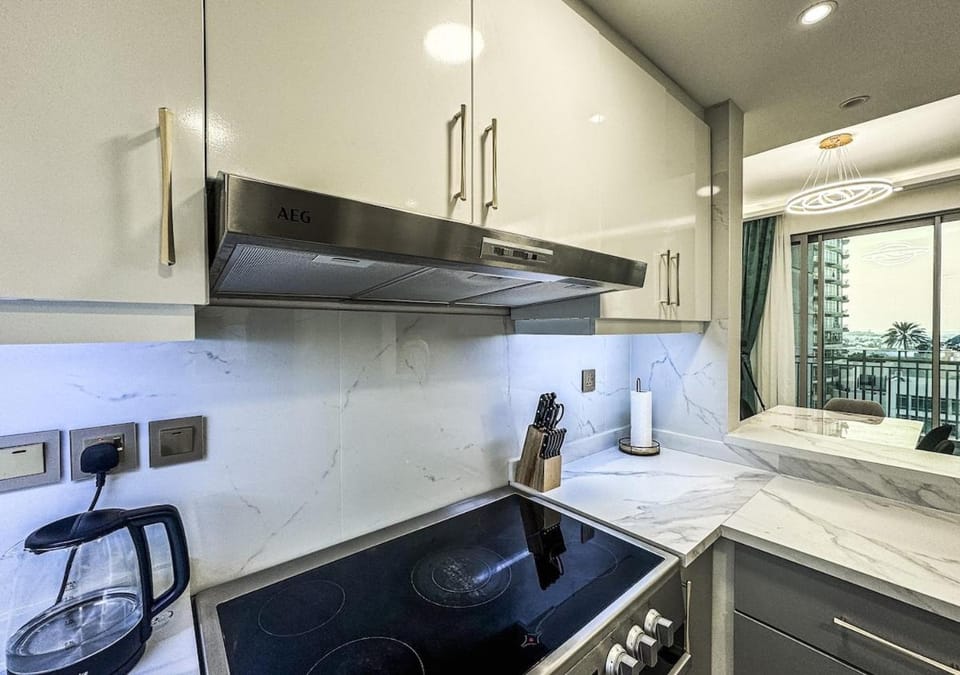DreamShoma -2BR Deluxe Downtown Skyview Apartment in Dubai