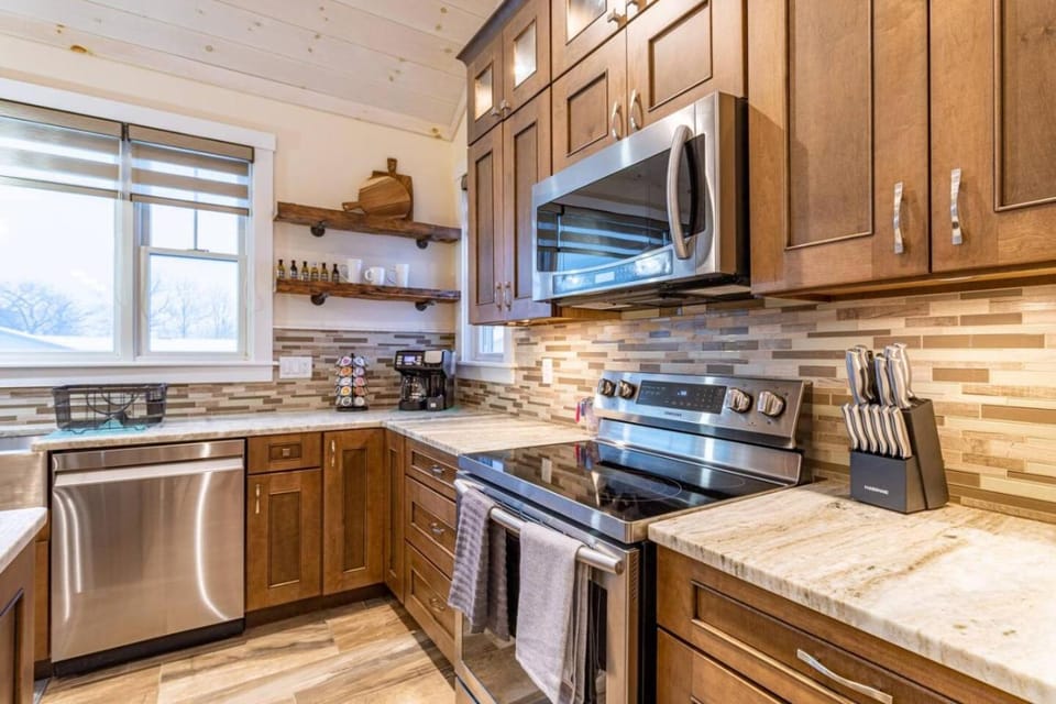 Red Fox Stables Equestrian Estate Indoor Pool House in Capital District, NY, USA
