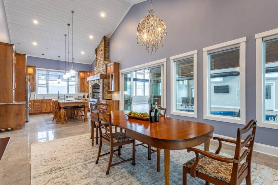 Red Fox Stables Equestrian Estate Indoor Pool House in Capital District, NY, USA