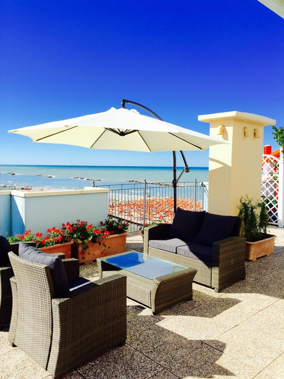 Day, Balcony/Terrace