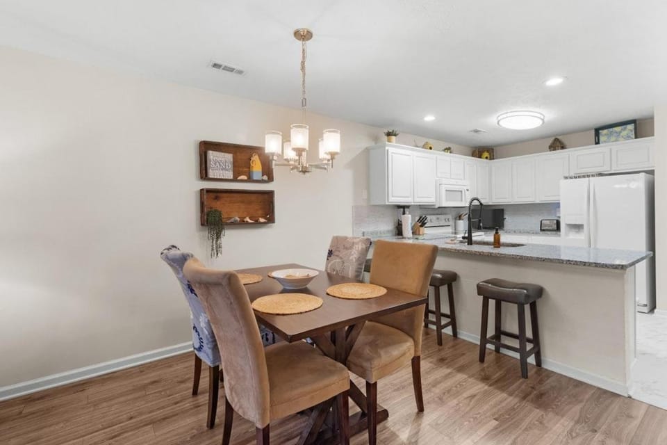 Golf Getaway 3 Bedroom Fairway View House in South Carolina