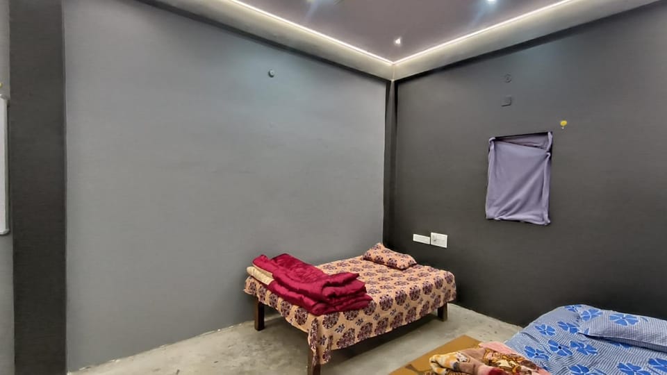 Ashu kumbha 2025 home stay Apartment in Uttar Pradesh
