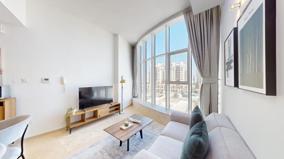 Zenith Tower A2 - Colourful One Bedroom Apartment in Dubai