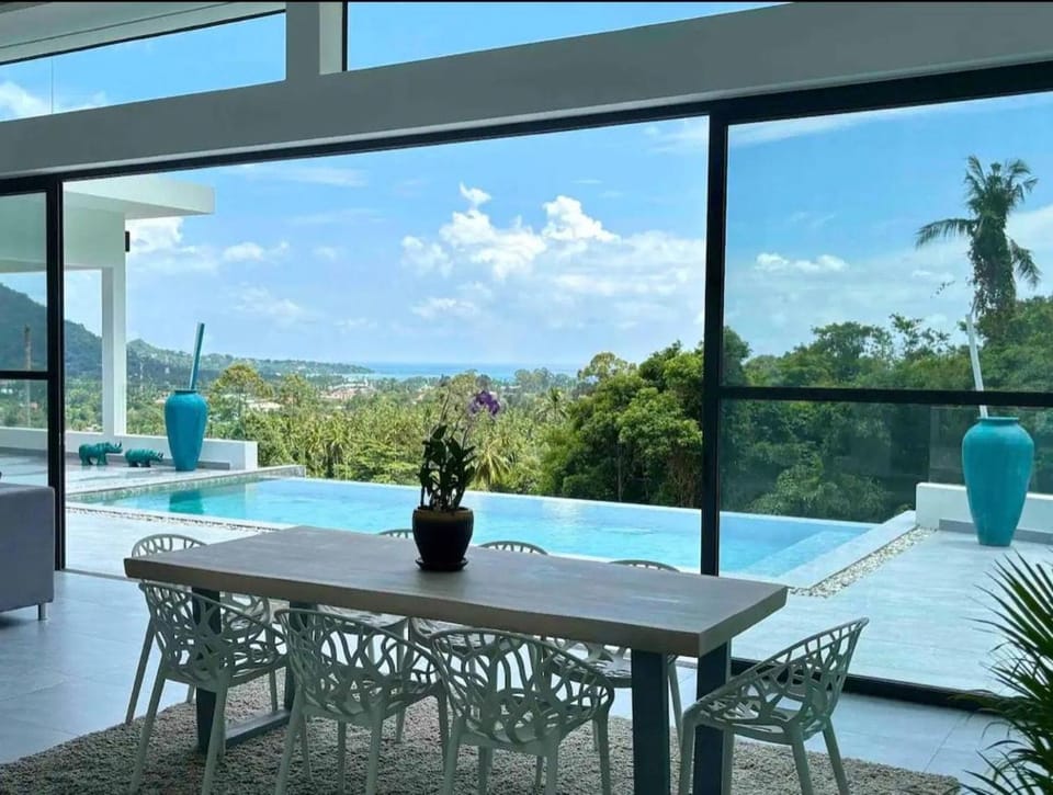 Natural landscape, Dining area, Pool view