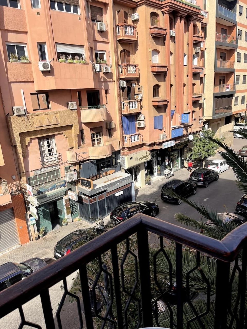 Balcony/Terrace, Street view
