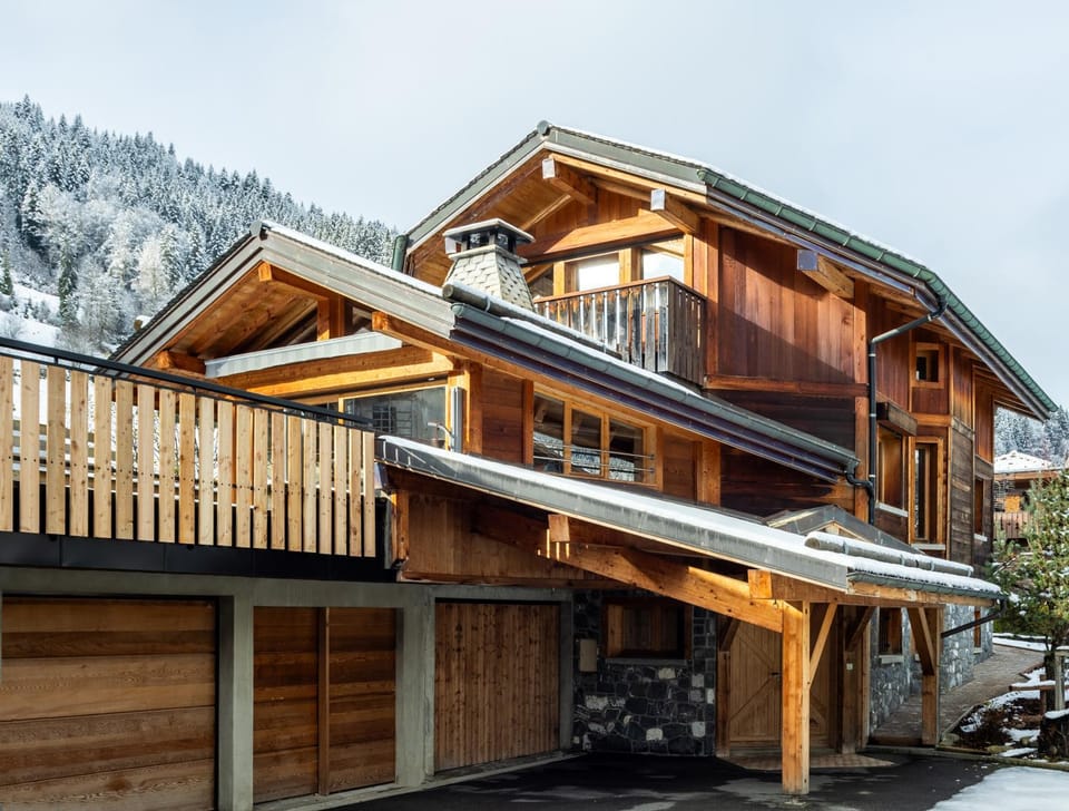Property building, Natural landscape, Winter, Mountain view