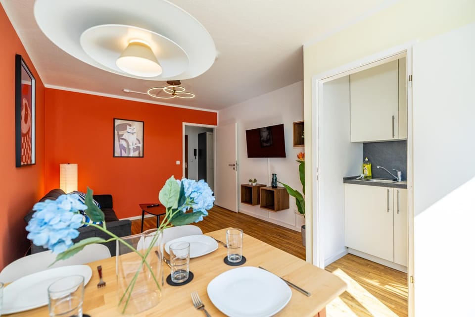 Communal lounge/ TV room, TV and multimedia, Kitchen or kitchenette, Dining area