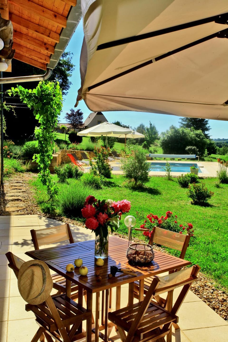 Garden, Balcony/Terrace, Pool view, Swimming pool