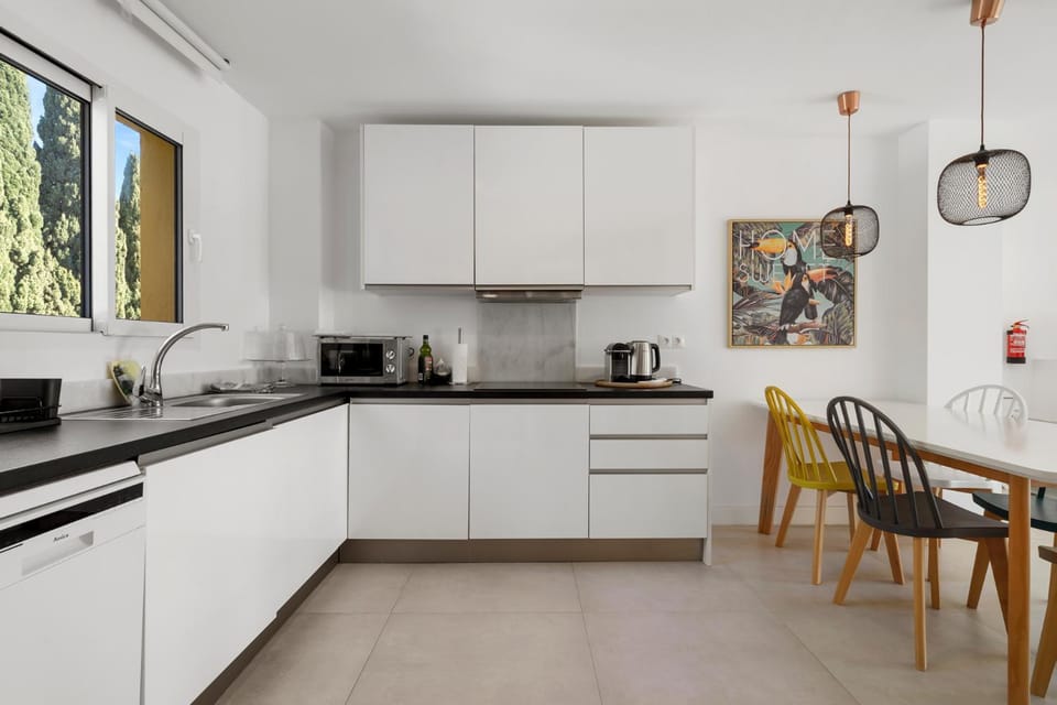 Kitchen or kitchenette, Other