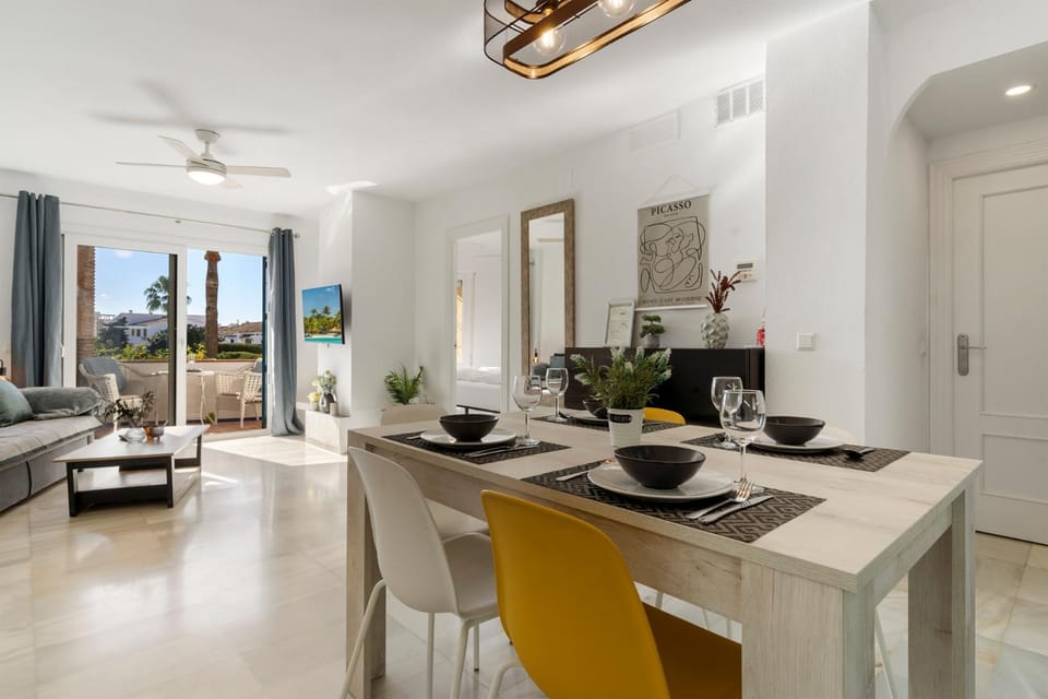 Other, Dining area
