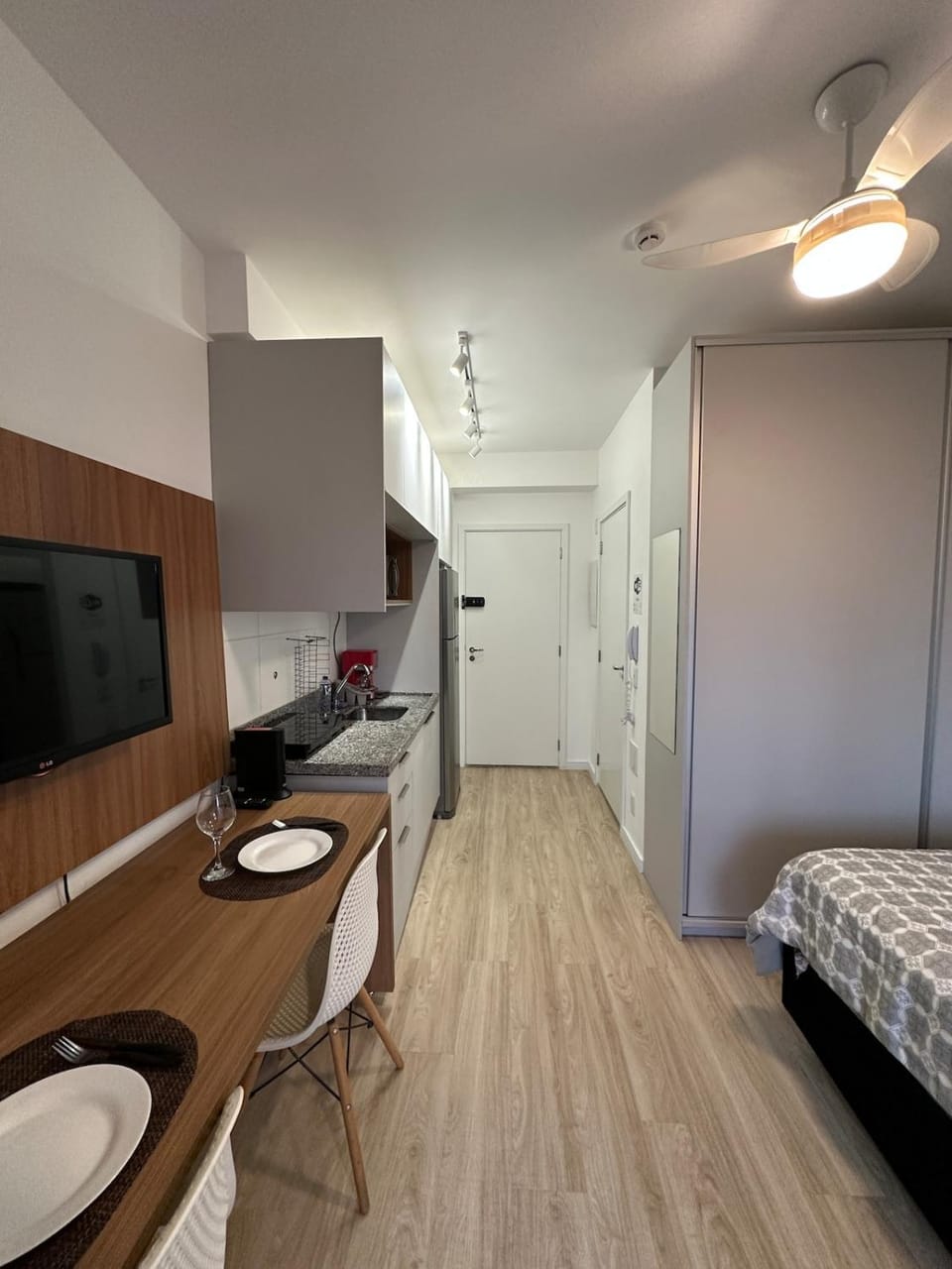 Apt a 400m do Metrô Butantã Próx Pinheiros, USP e Jockey Club!! Apartment in Sao Paulo City