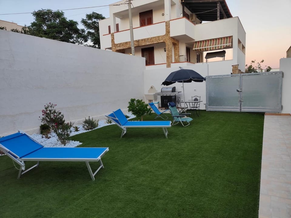BBQ facilities, Garden