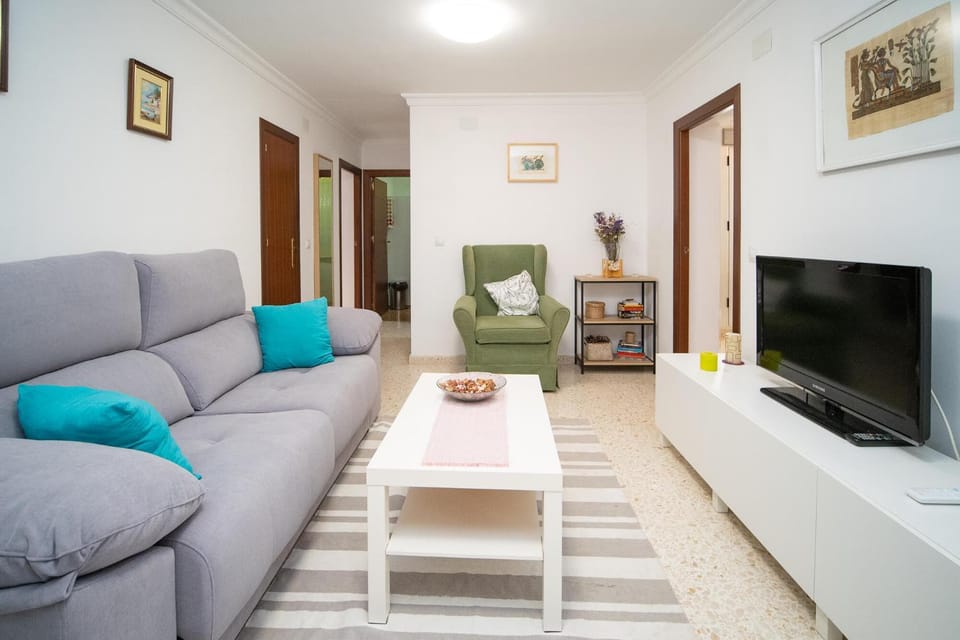 Communal lounge/ TV room, TV and multimedia, Living room