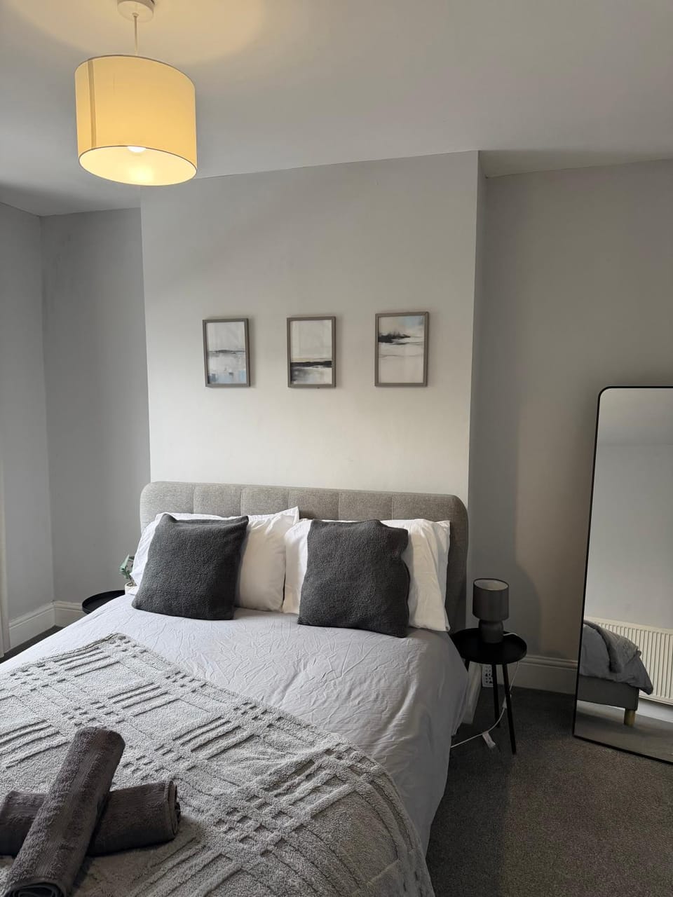 Cosy 2-Bed Home - Central Location Near Town & Train Station House in Dartford