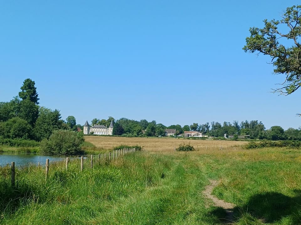 grande maison à la ferme House in Bourgogne-Franche-Comté