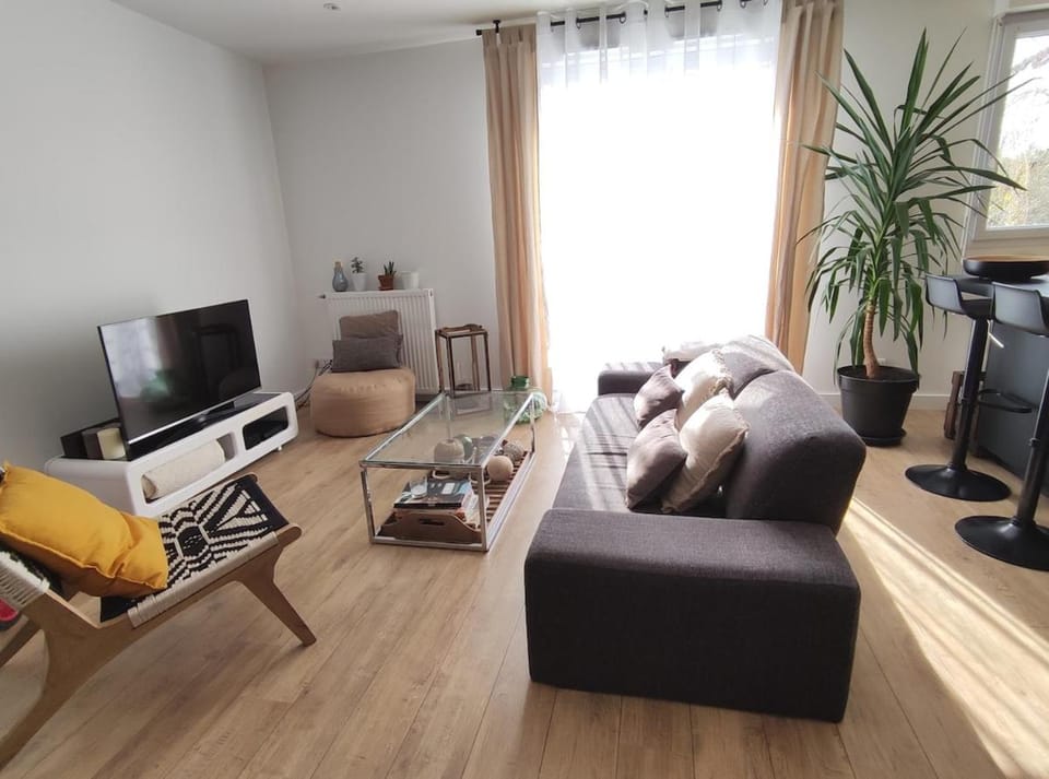 Angers appart 65m2 proche centre ville, parking Apartment in Angers