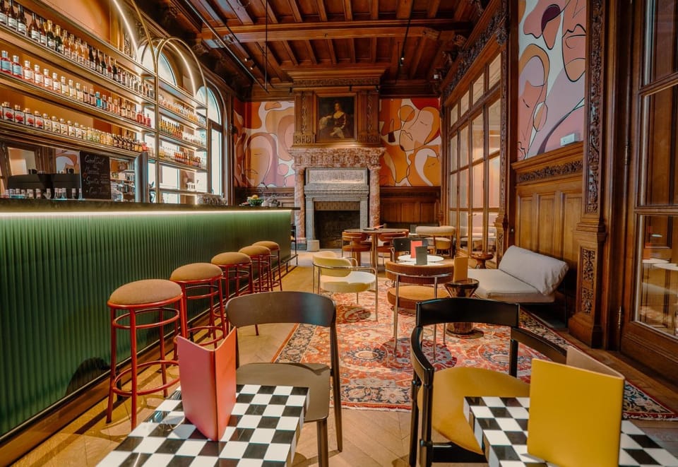 Lounge or bar