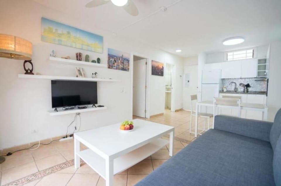 TV and multimedia, Kitchen or kitchenette, Seating area, Dining area