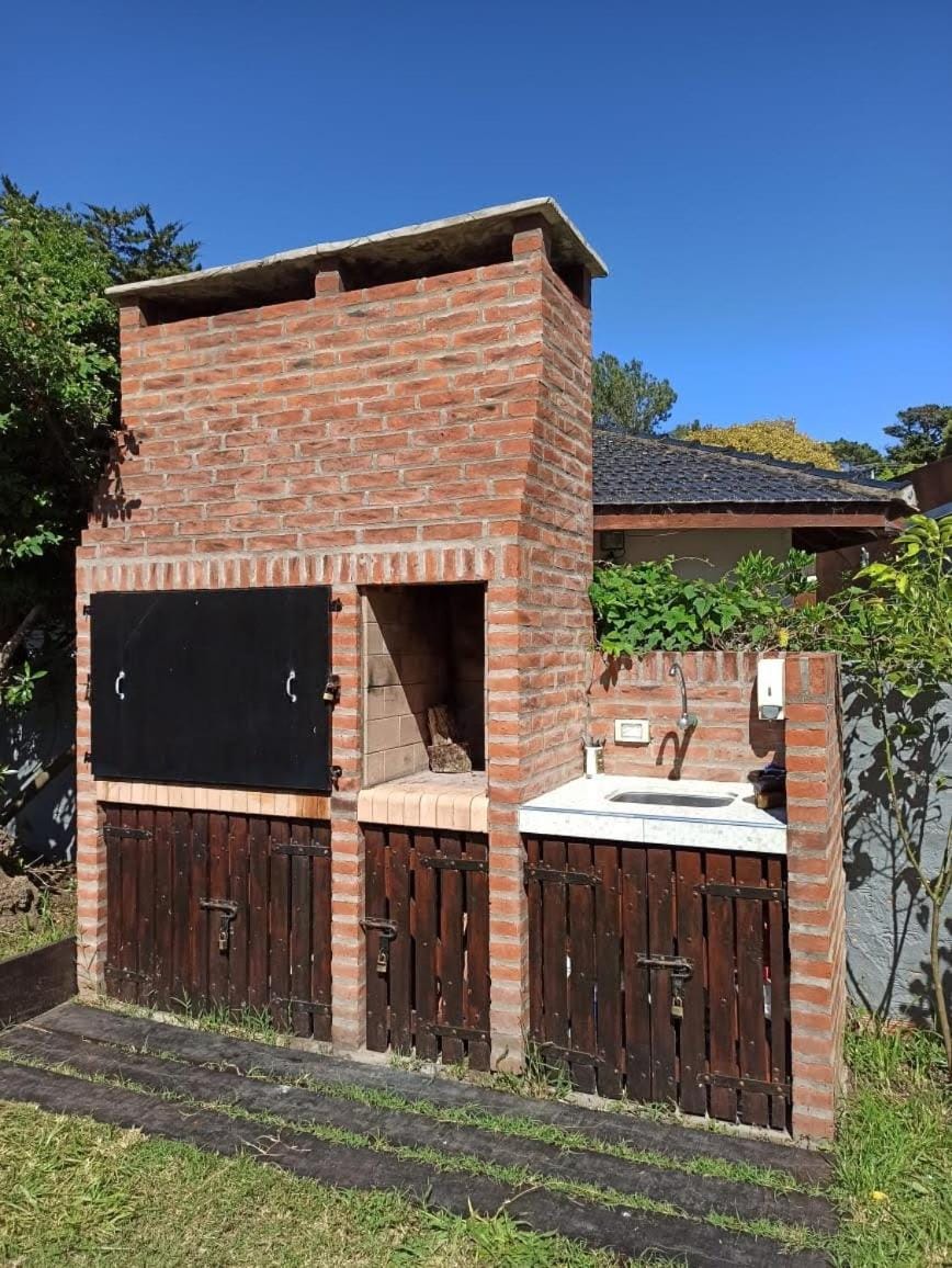 Property building, BBQ facilities, Garden view, Pool view, Swimming pool