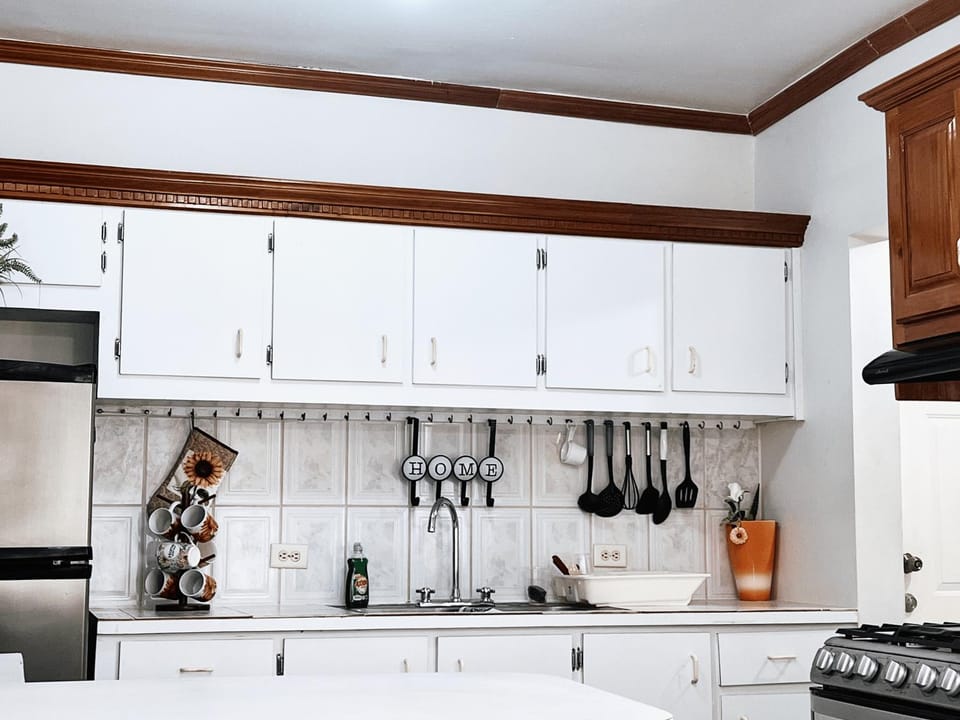 Kitchen or kitchenette, kitchen, kitchen