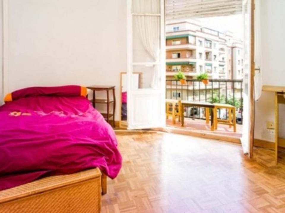 Bed, View (from property/room), Balcony/Terrace, Photo of the whole room, Bedroom