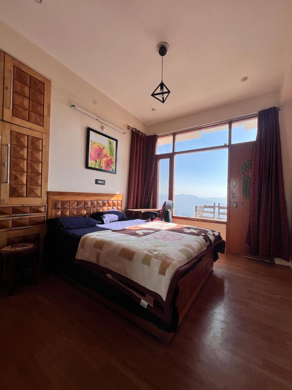 Valley View 1 BHK Boutique Suite by Hillspeak Homes Apartment in Shimla