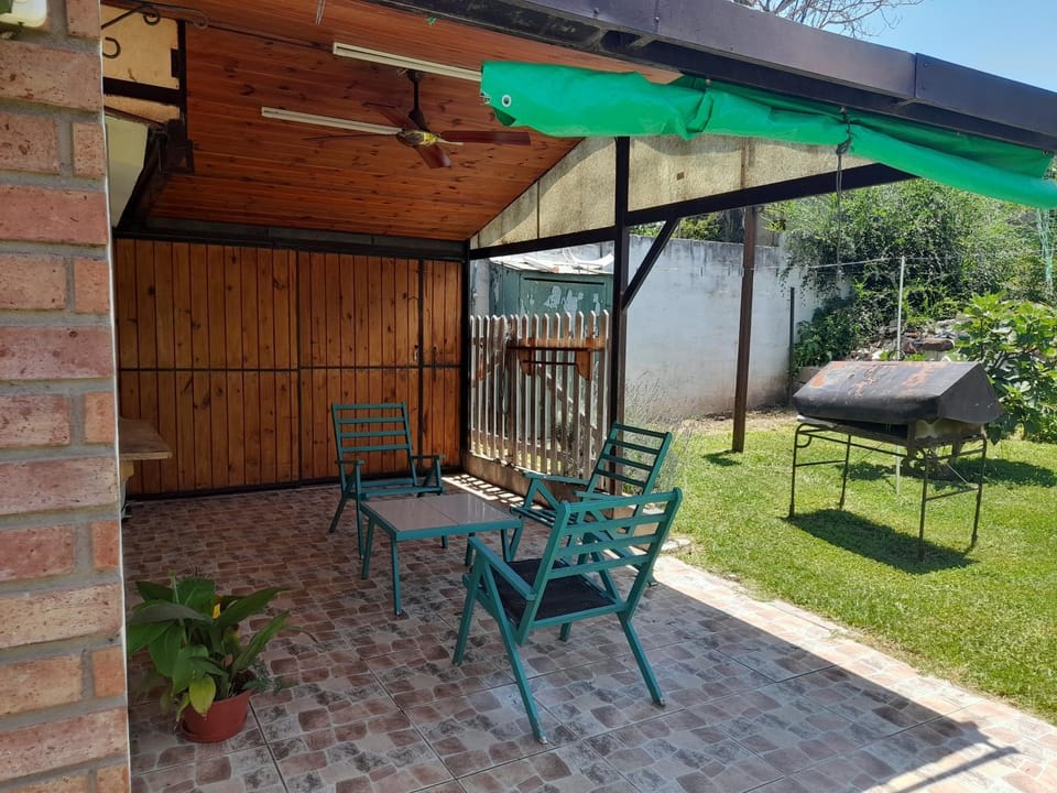 Patio, Day, BBQ facilities, Garden