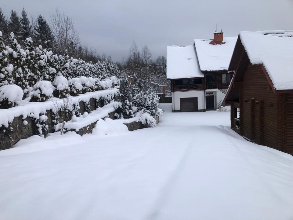 Property building, Natural landscape, Winter