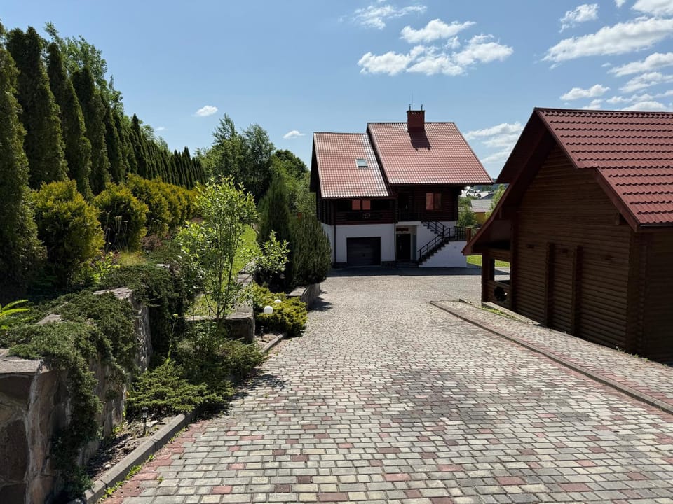 Property building, Street view