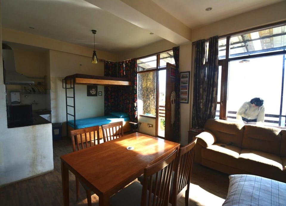 Cozy Studio Apartment at Hillspeak Homestay Apartment in Shimla