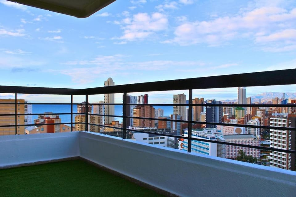 Natural landscape, View (from property/room), Balcony/Terrace, City view, Sea view