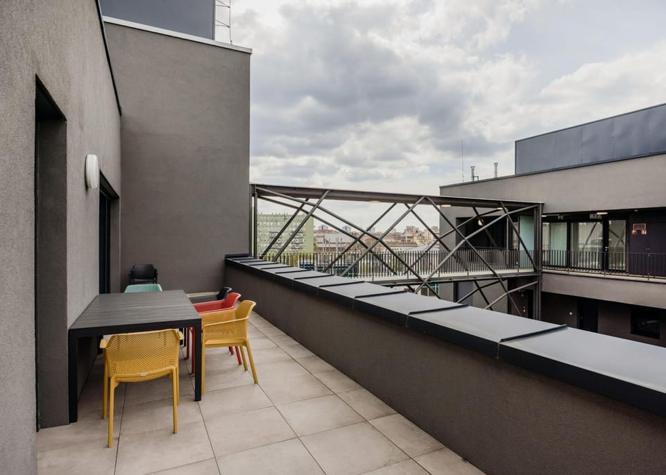 Property building, Balcony/Terrace