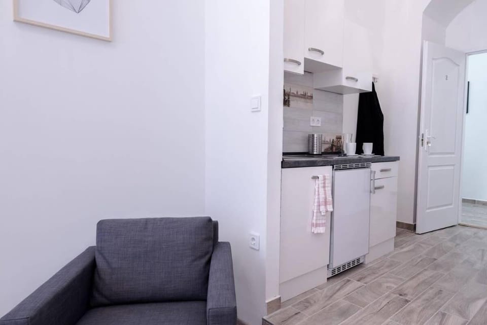 Brand new studio with AirCon in the Center Apartment in Budapest