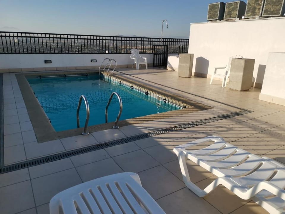 Balcony/Terrace, Pool view, Swimming pool, sunbed