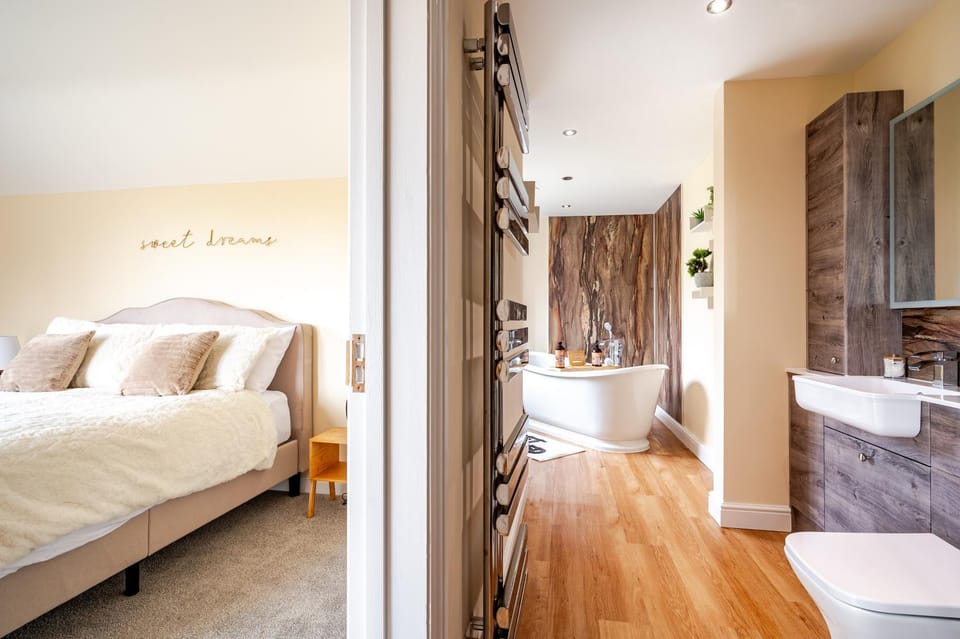 Shower, Toilet, Bed, Bathroom, Bedroom, Bath, hair dryier, towels