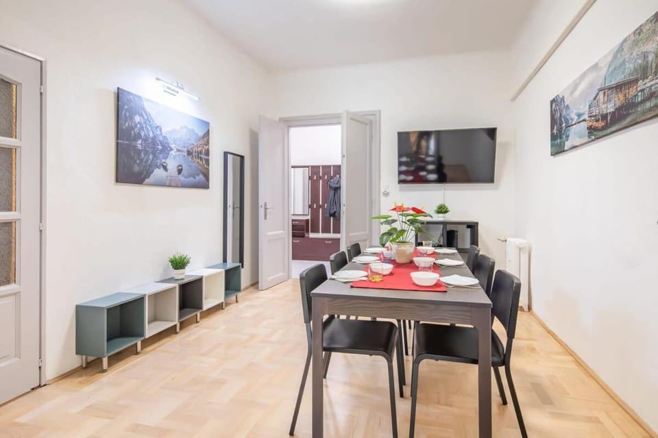 Central Large and Comfy Apartment Apartment in Budapest