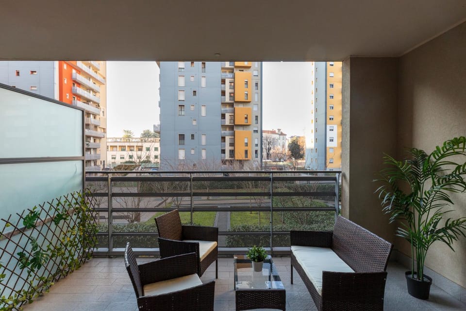 Balcony/Terrace, City view