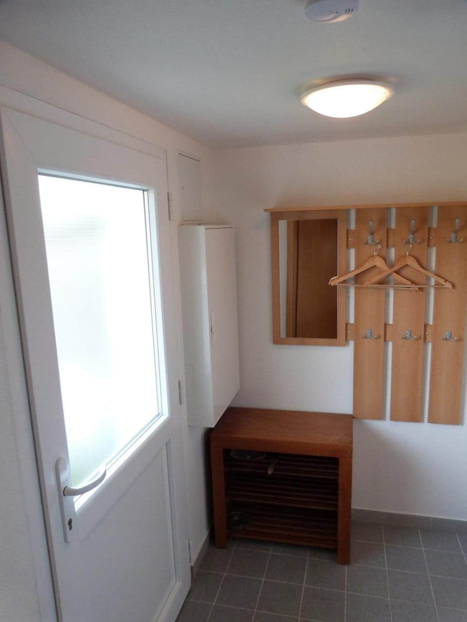 Photo of the whole room, wardrobe