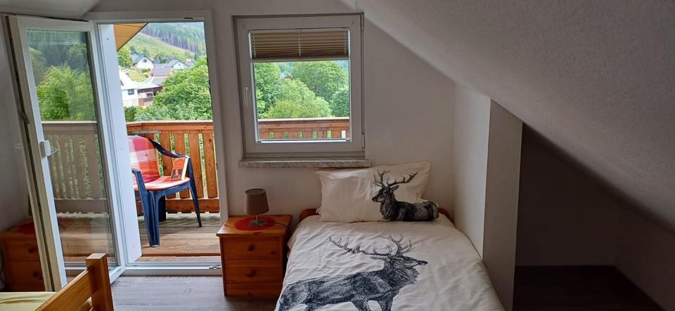 Bed, Photo of the whole room, Bedroom