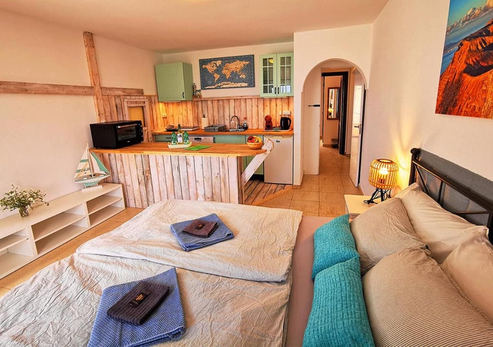 Bed, Bedroom, kitchen, kitchen