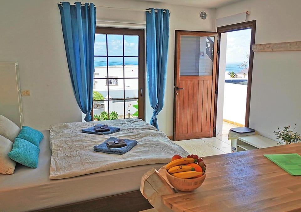 View (from property/room), Living room, Bedroom, Sea view