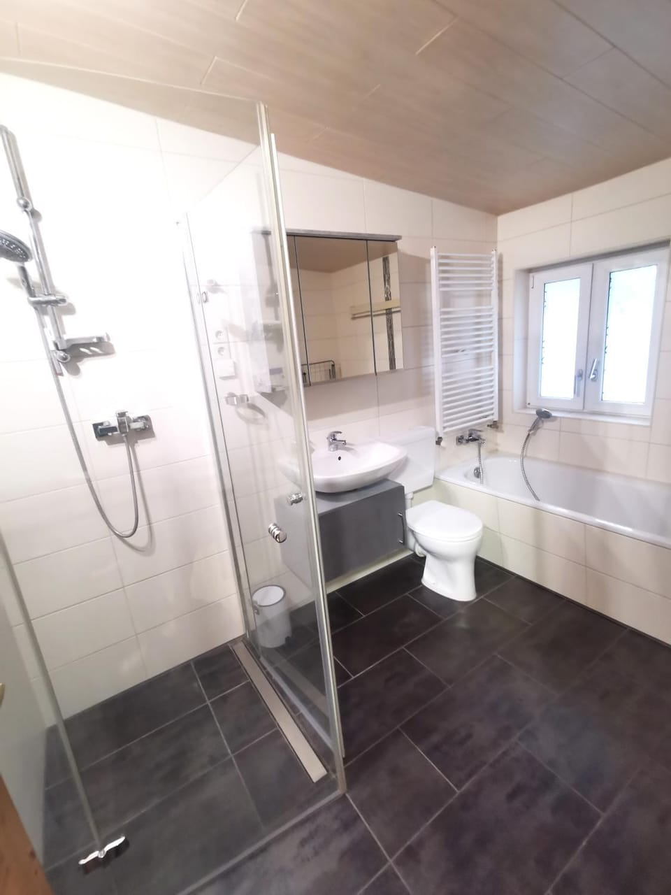 Monteur-Haus Grüber Berlin Marzan, Hellersdorf, Lichtenberg Apartment in Berlin