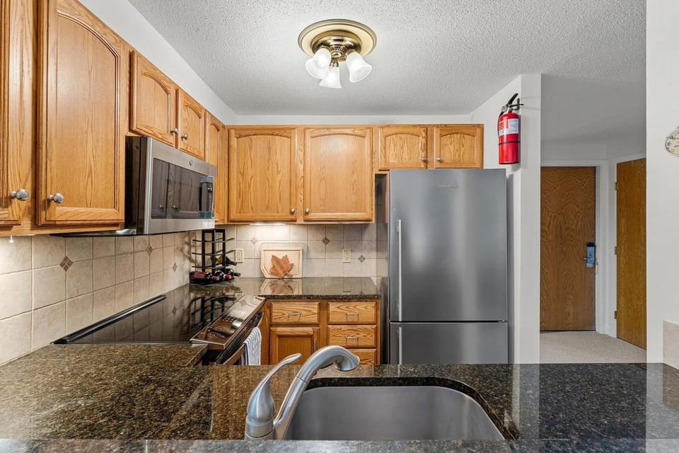 Fall Line Condo D6 The Blizzard of Oz condo Apartment in Mendon