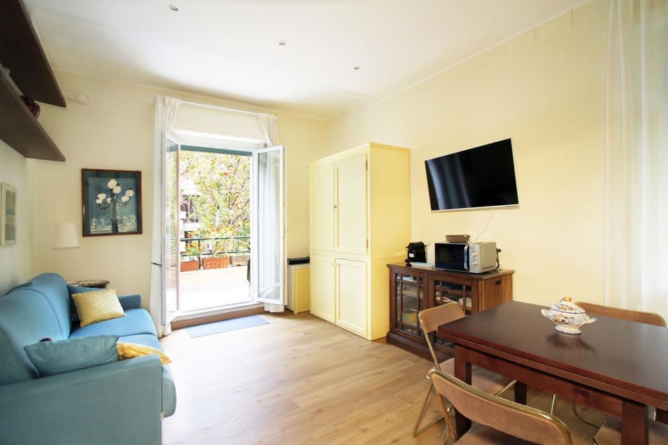 Bed, Balcony/Terrace, Kitchen or kitchenette, Living room