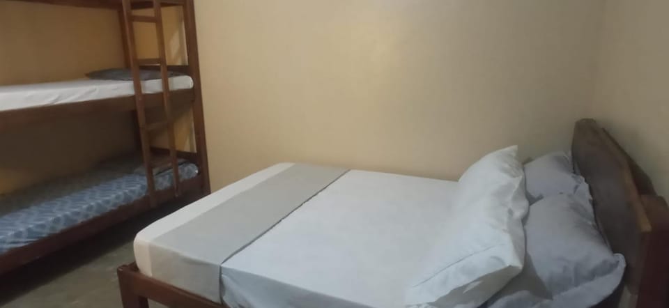 Bed, Bedroom, bunk bed