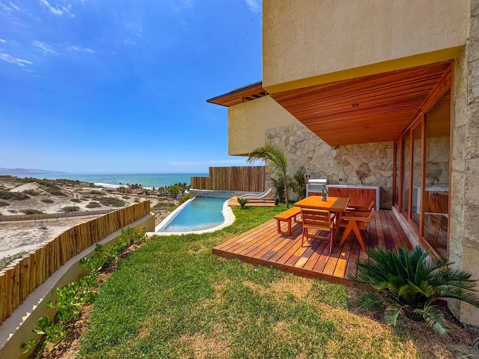 Casa Carpe Eco-Luxury Vichayito Villa in Vichayito