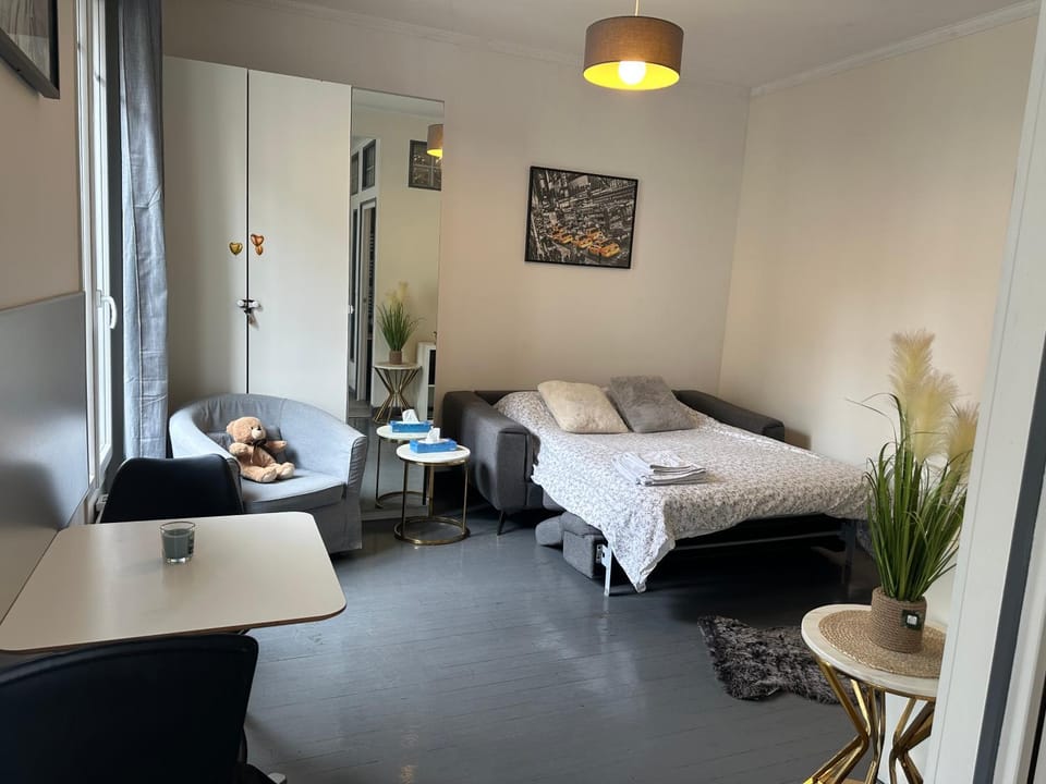 Cosy studio Beaubourg paris centre Bed and Breakfast in Paris