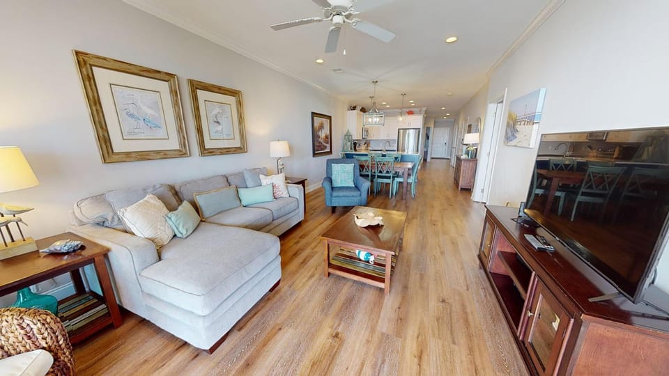 Day, Summer, TV and multimedia, View (from property/room), Seating area, Family, furniture, pet friendly