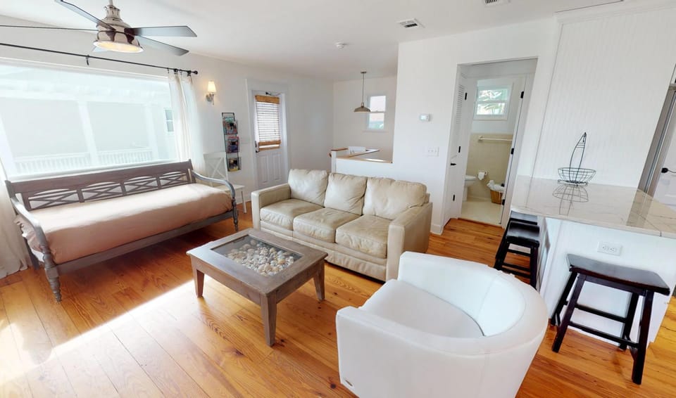 BEST BEACH Cottage Two Gorgeous Ocean Views - Renovated Like POTTERY BARN - Beach Steps Away House in Saint Augustine Beach