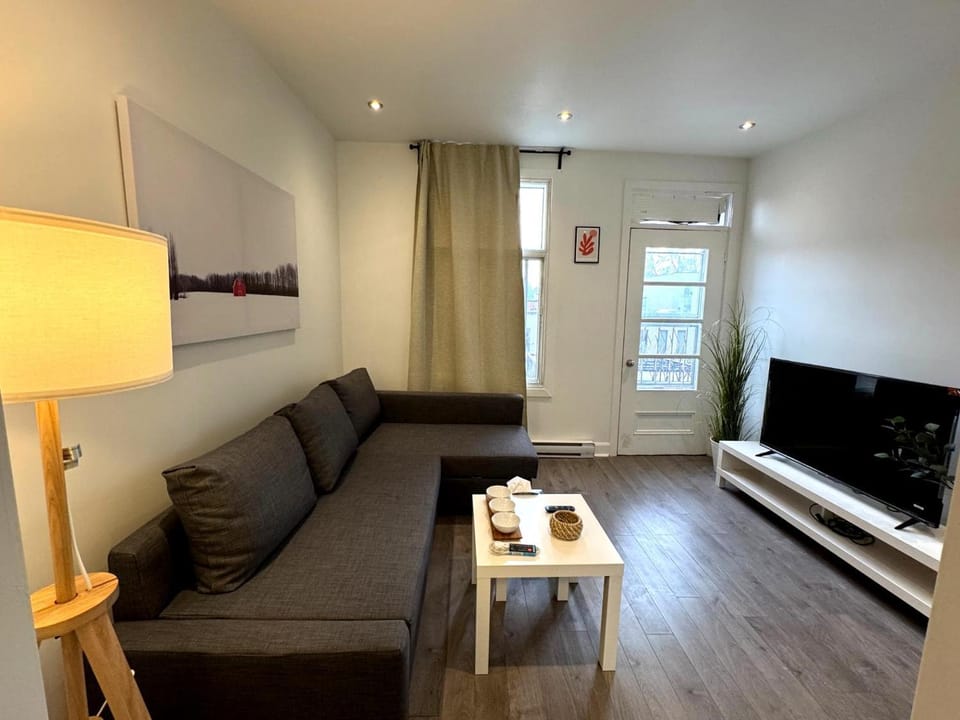 Hochelaga 1 Apartment in Laval